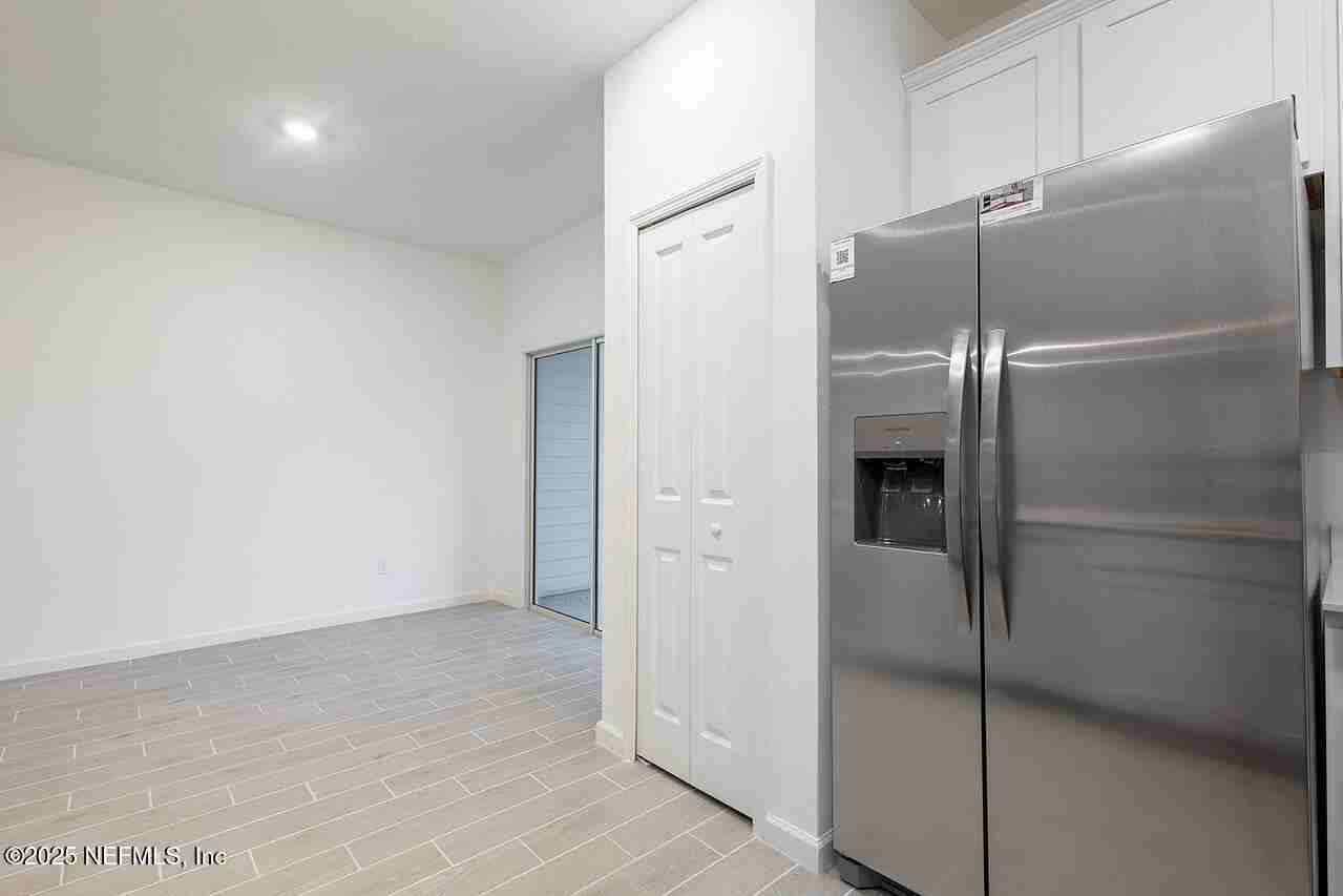 2181 Windward Cay Ln - Photo 7 of 36