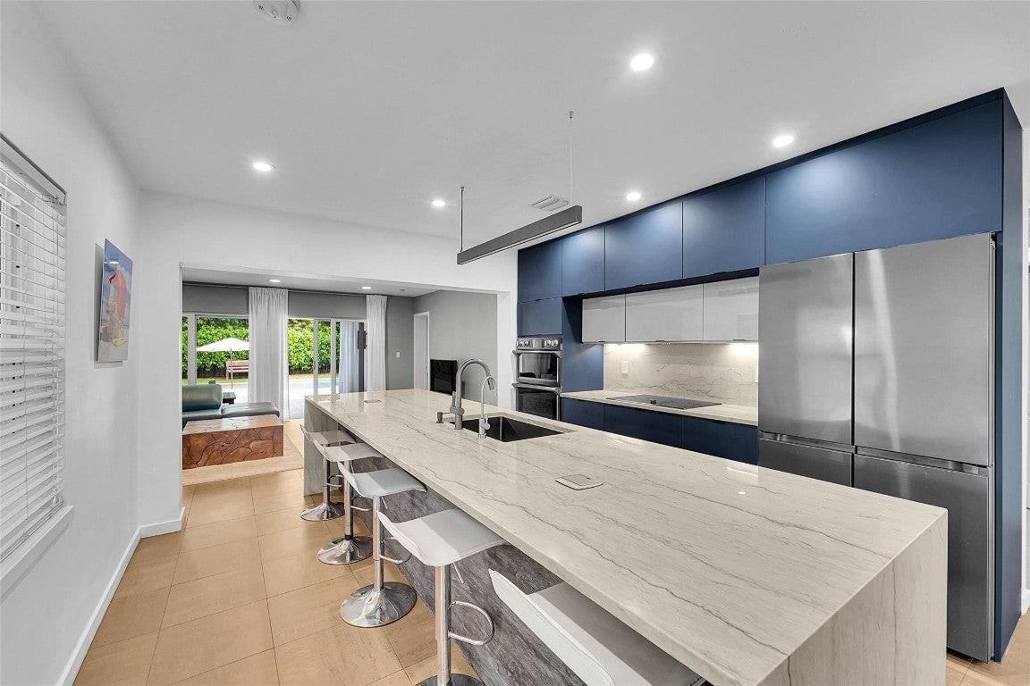 1224 Ne 12th Ave - Photo 4 of 25