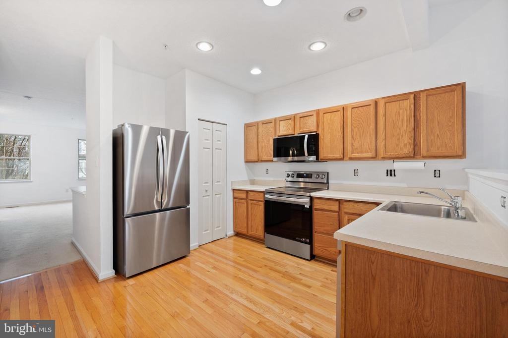 206 Toddson Ln - Photo 5 of 32