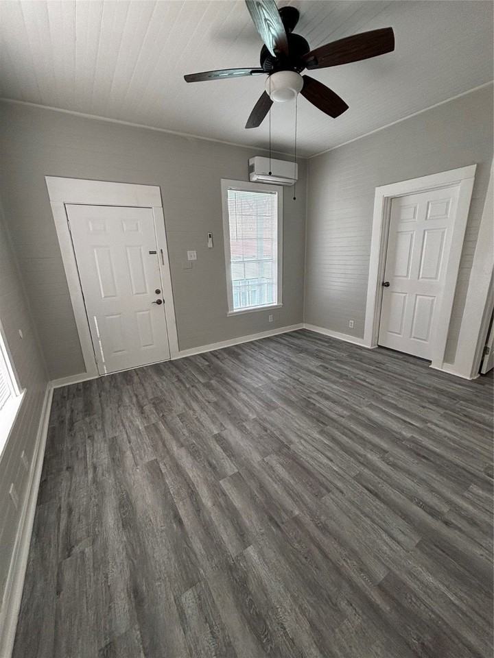 4125 Avenue M Rear - Photo 6 of 21