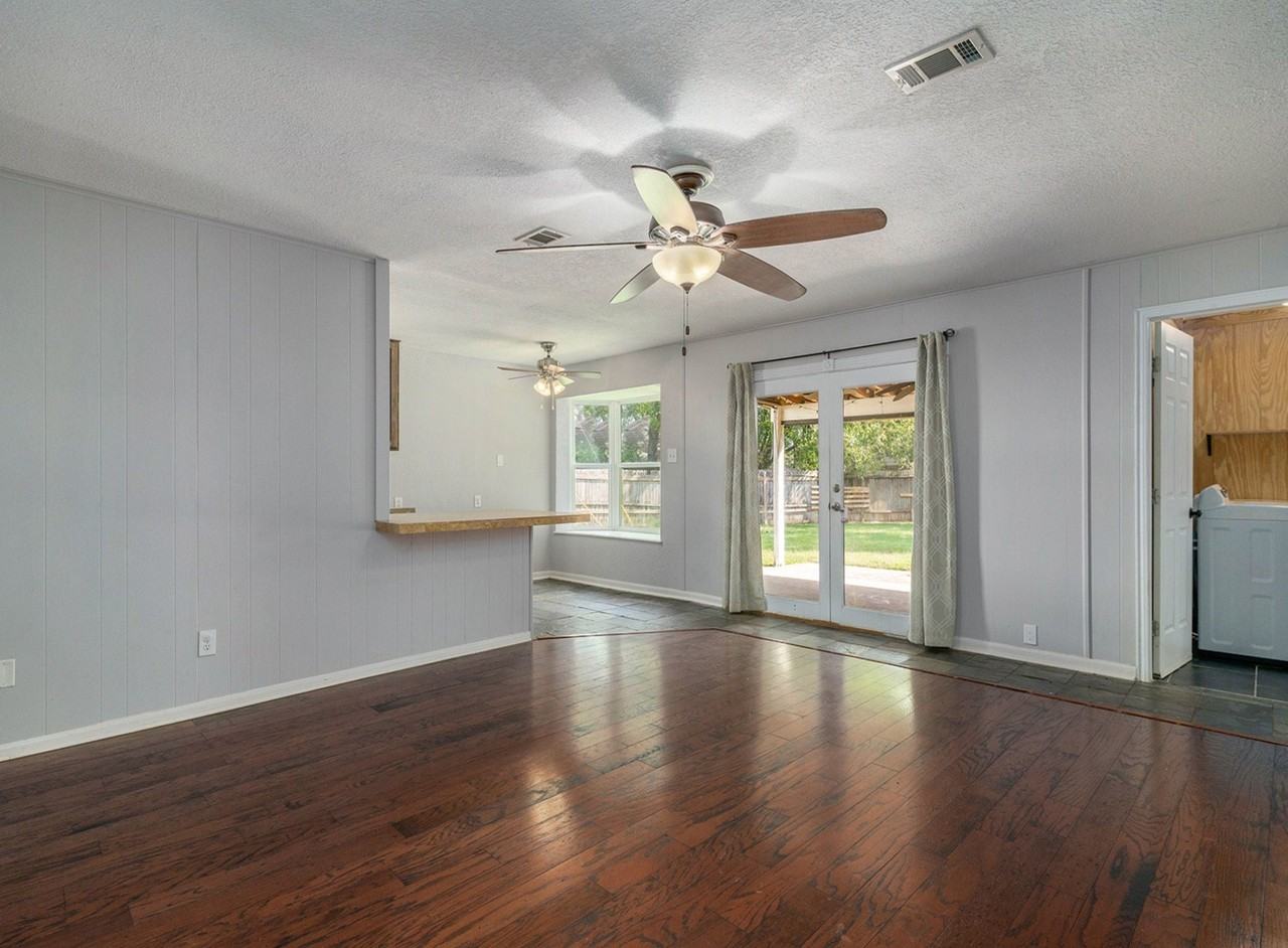 226 Pecan Dr - Photo 4 of 12