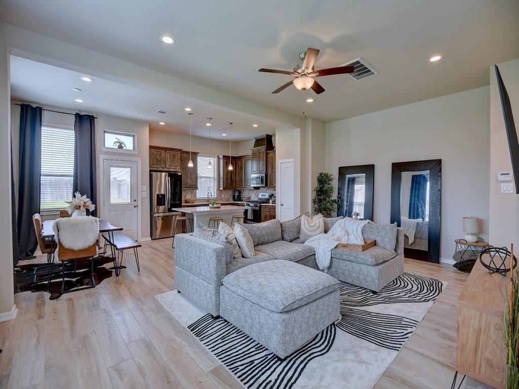 2543 Manor Valley Ct - Photo 7 of 19