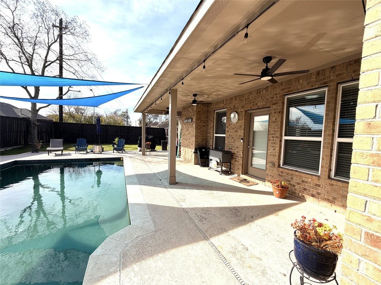 111 Meadow Ridge Way - Photo 2 of 18