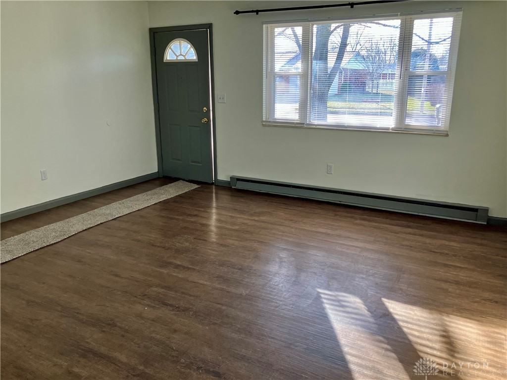 2511 Galway Ct - Photo 2 of 23