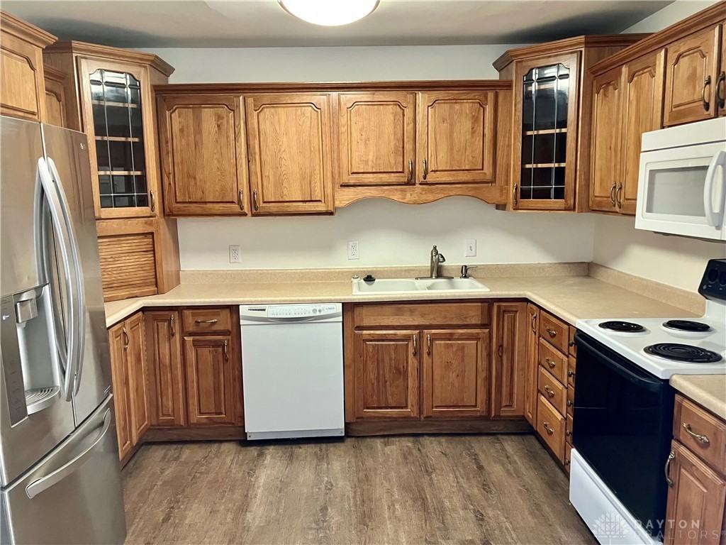 2511 Galway Ct - Photo 6 of 23