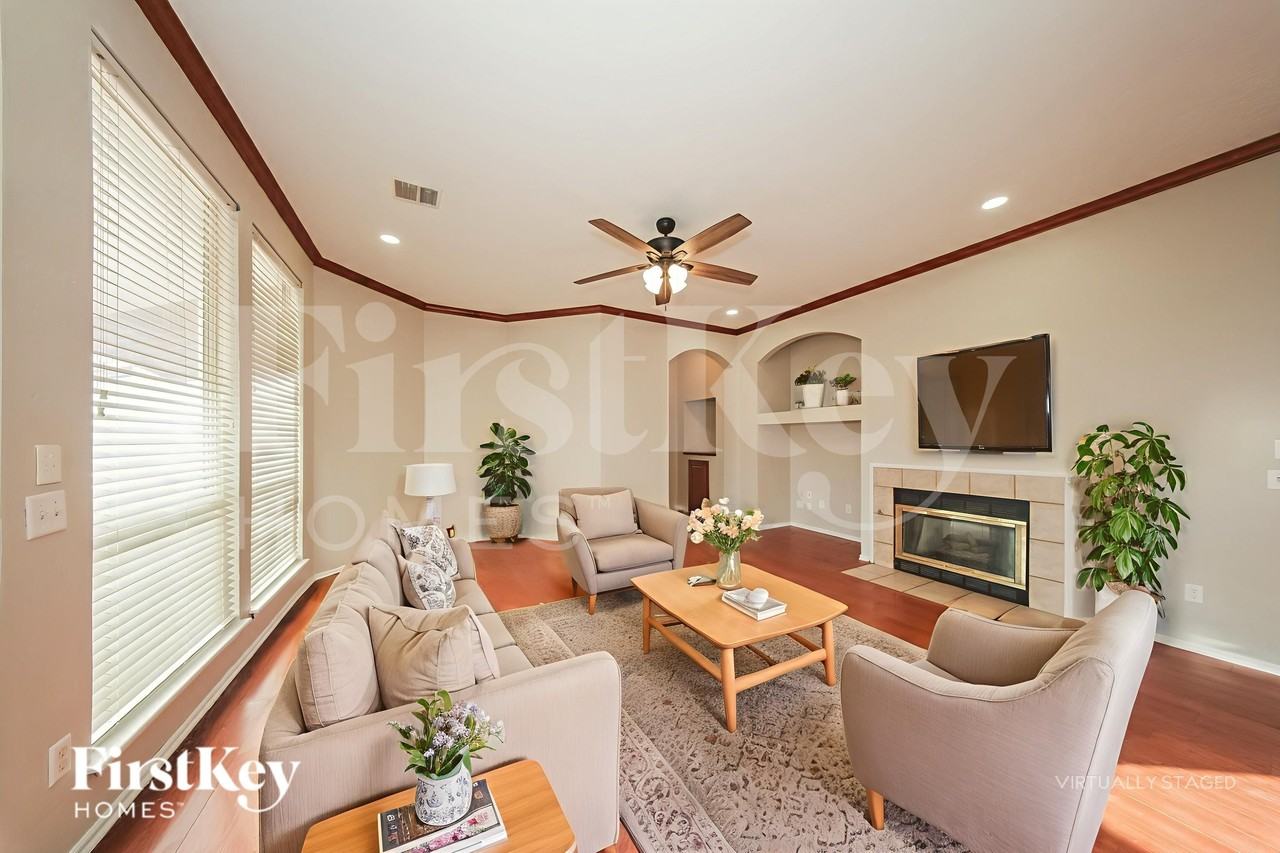 12533 S Youngs Pl - Photo 3 of 19