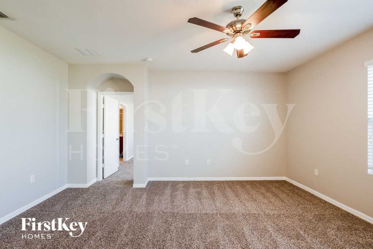 6091 Grey Heron Dr - Photo 3 of 16