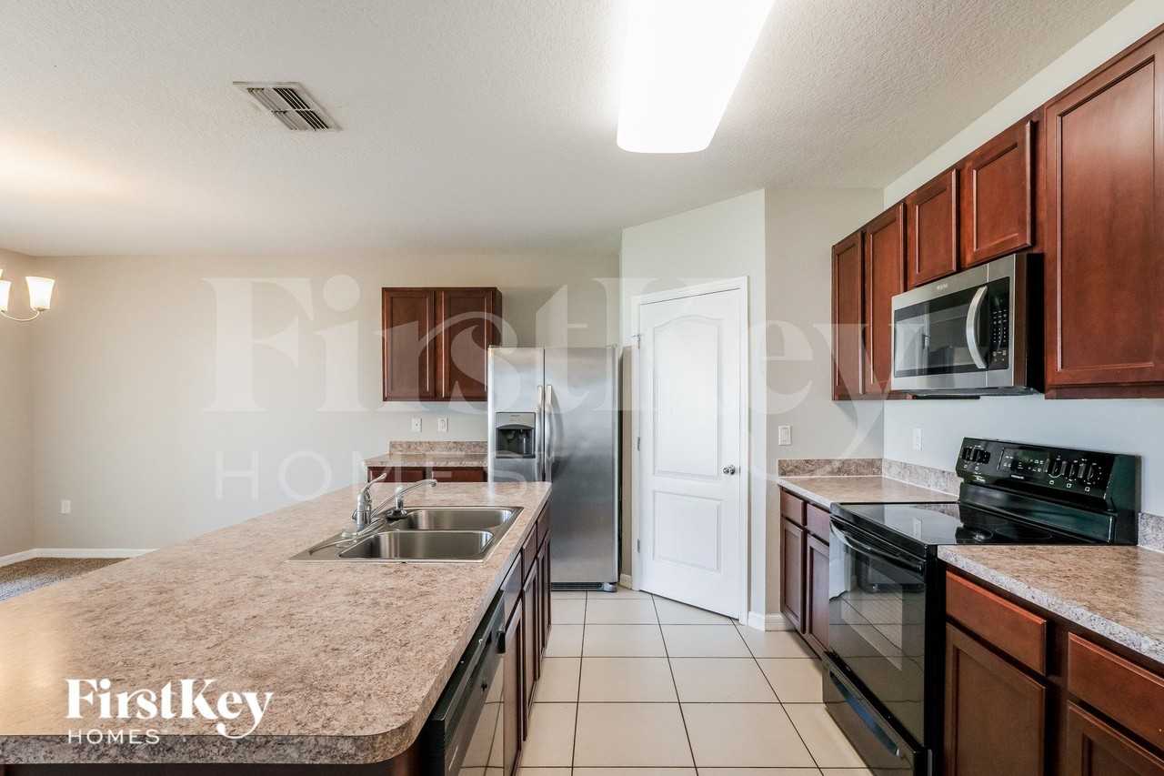 6091 Grey Heron Dr - Photo 5 of 16