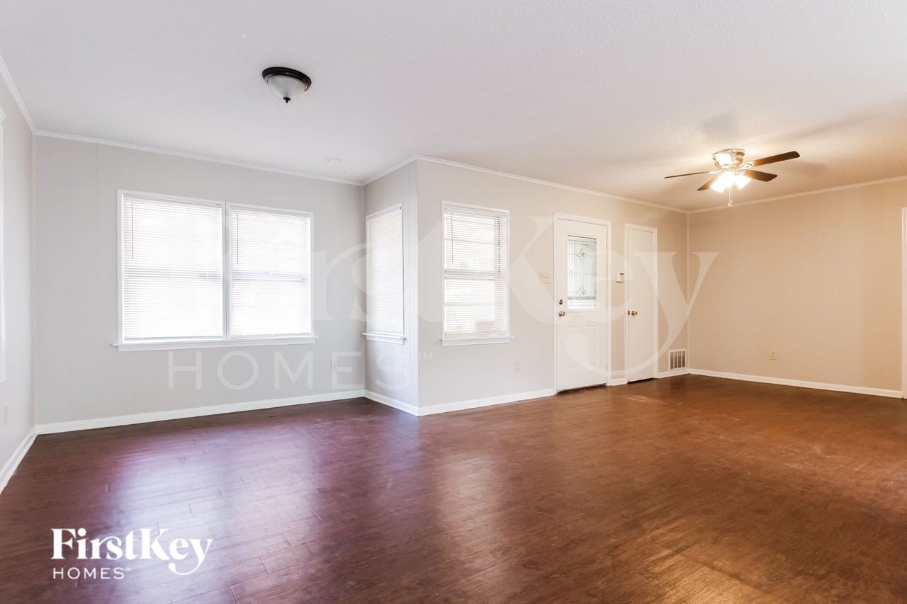 5311 Virgil Rd - Photo 3 of 16