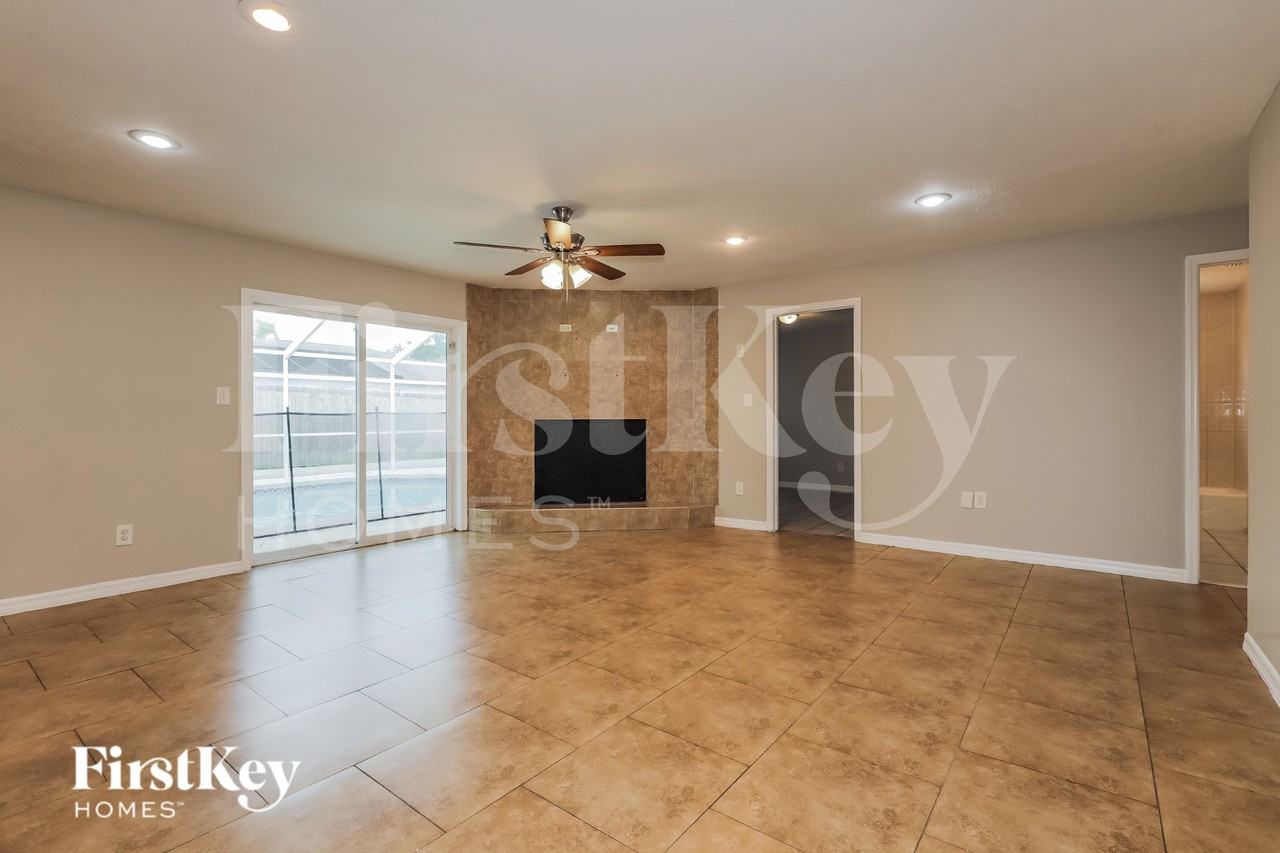 3810 Treadway Dr - Photo 2 of 16