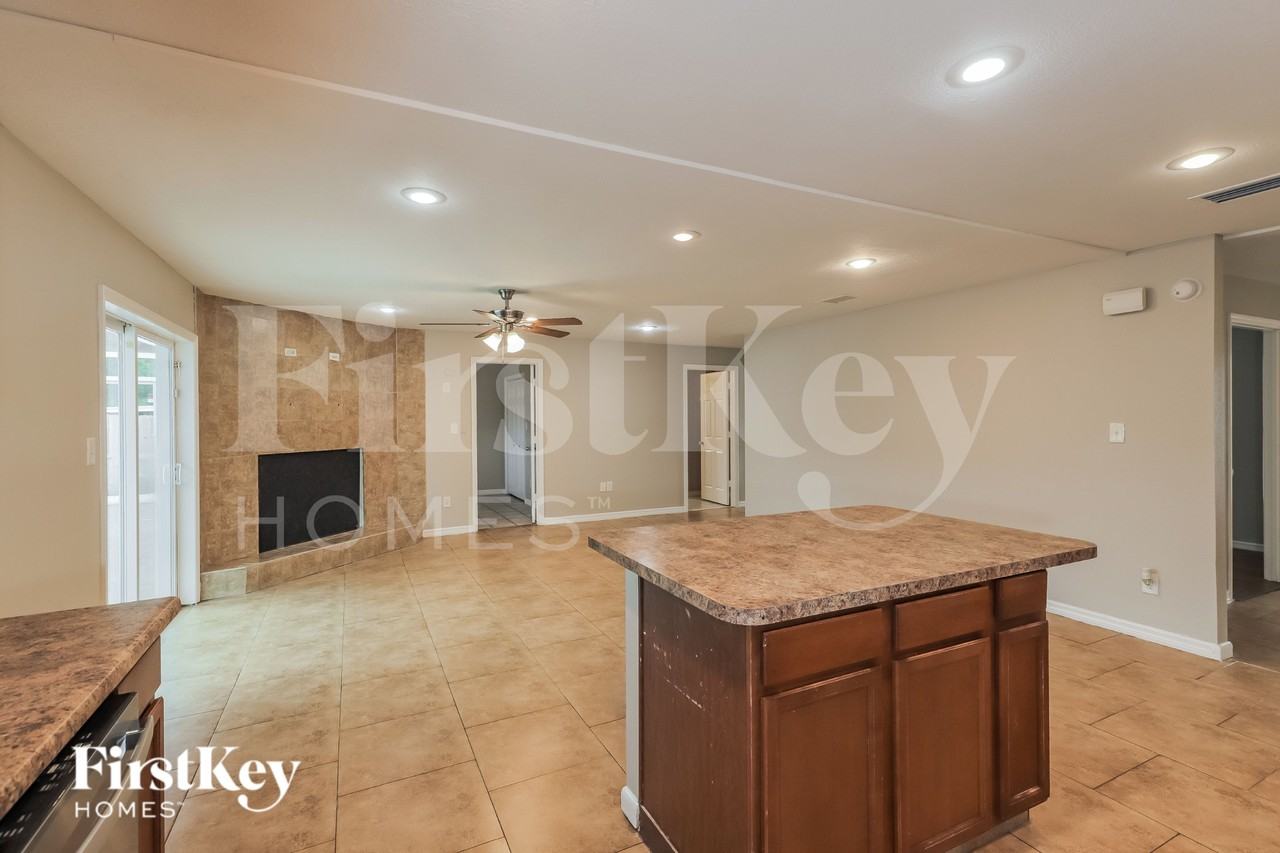 3810 Treadway Dr - Photo 6 of 16