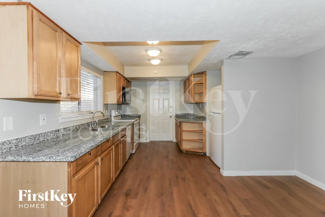 3311 Birch Creek Dr - Photo 7 of 19