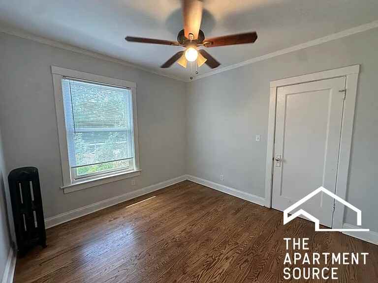 7033 N Glenwood Ave #3S - Photo 6 of 12