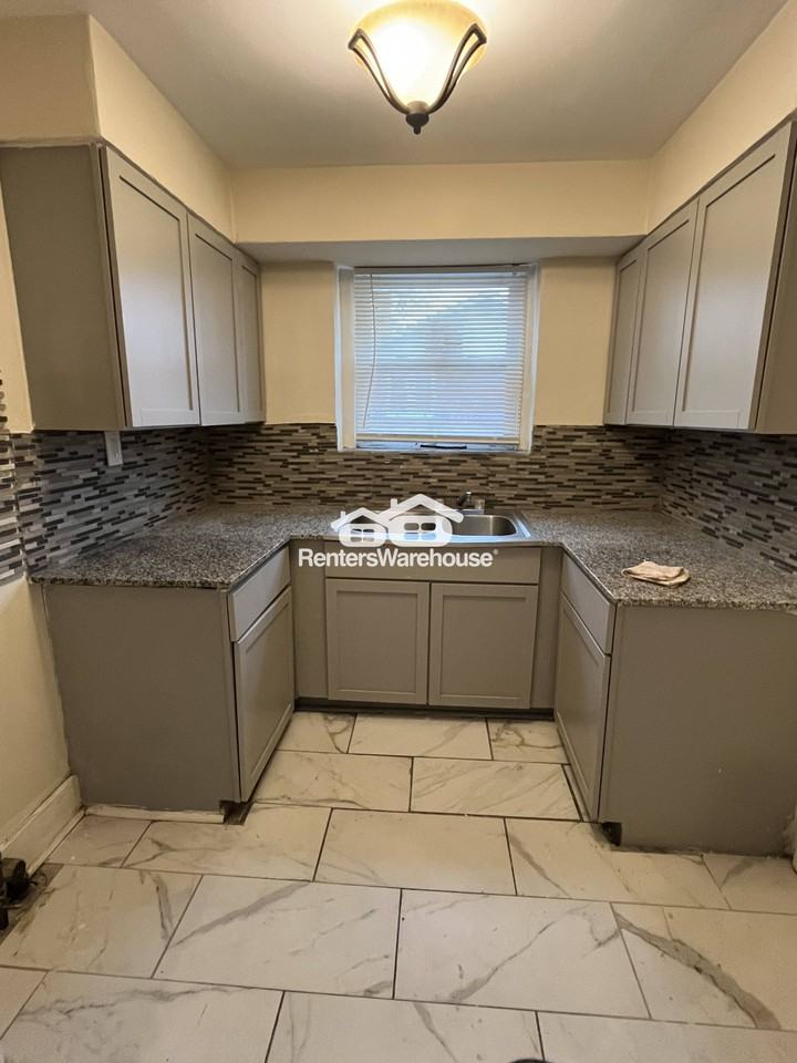 7016 Natural Bridge Rd Ste A - Photo 7 of 14