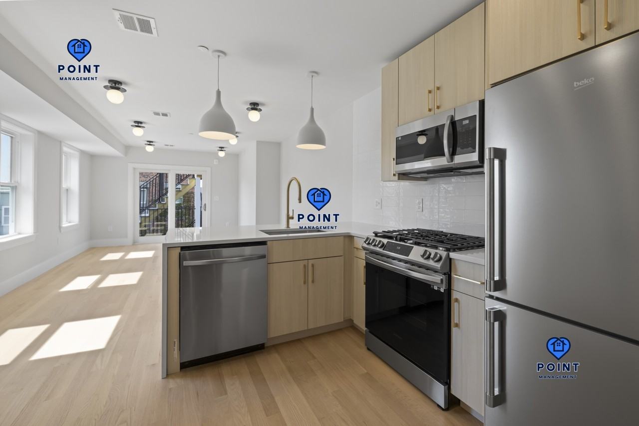 25 Paris Ct #3 - Photo 2 of 19