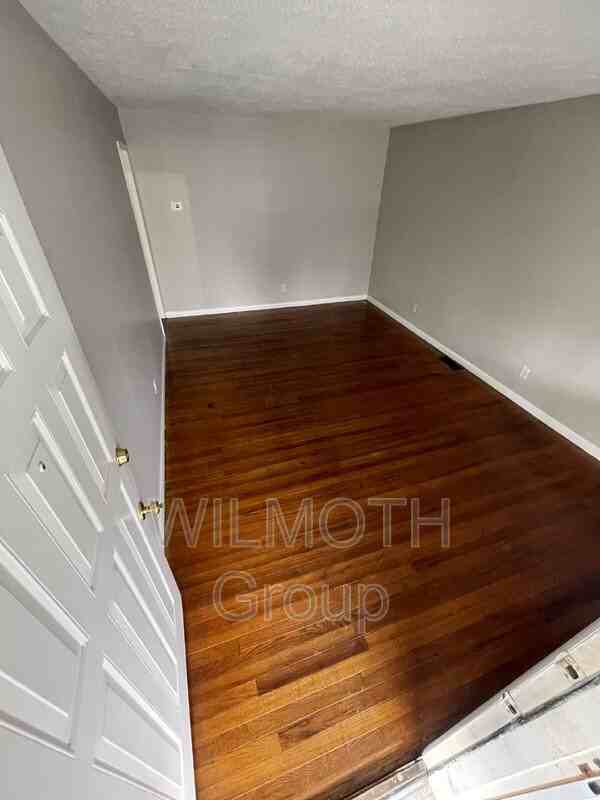 3346 Hovey St - Photo 4 of 15