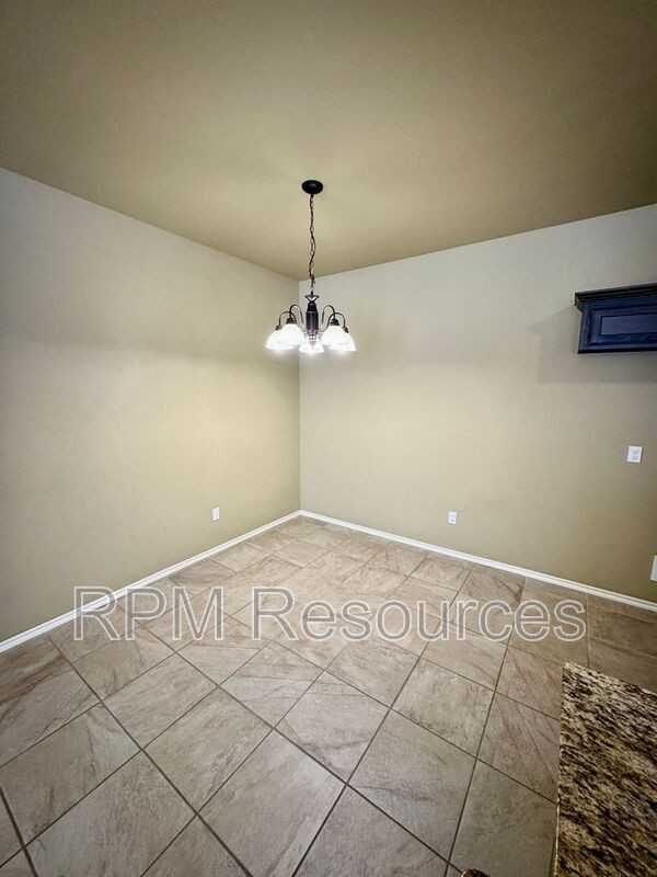 147 Bison Court Way - Photo 5 of 18