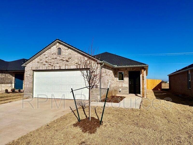 9313 Nw 129th St - Photo 3 of 27