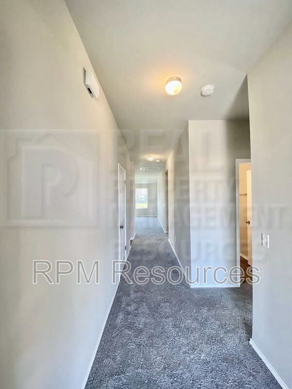 1812 Hayes Ln - Photo 6 of 27