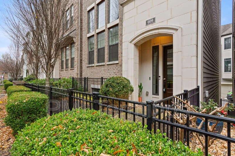 609 Broadview Ter Ne - Photo 6 of 47