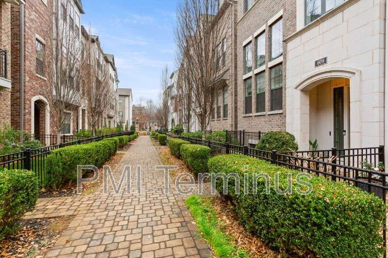 609 Broadview Ter Ne - Photo 7 of 47