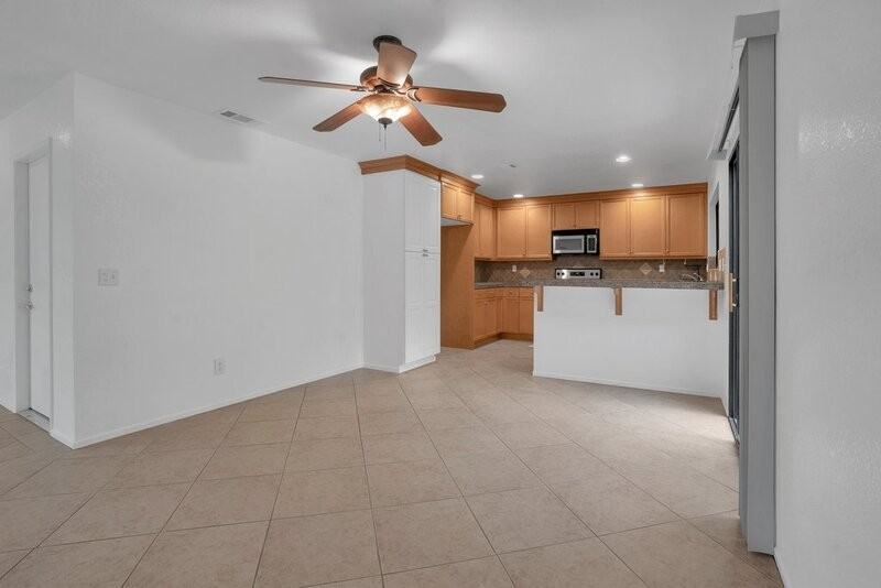 53085 Avenida Obregon - Photo 4 of 20