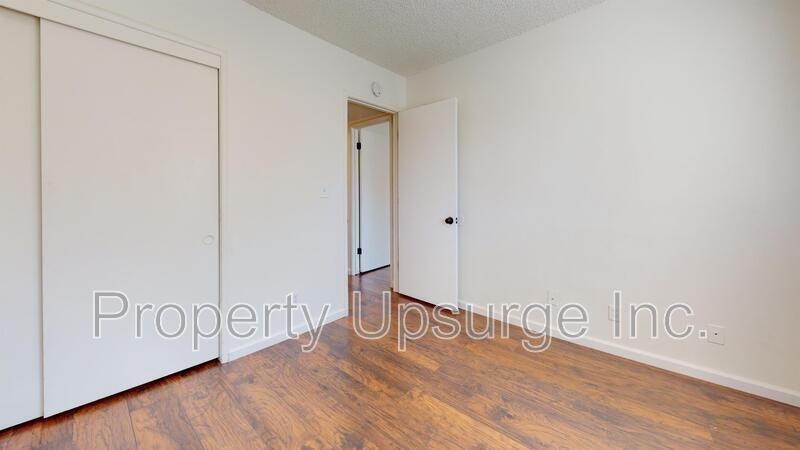 1356 Hobart Dr - Photo 5 of 13