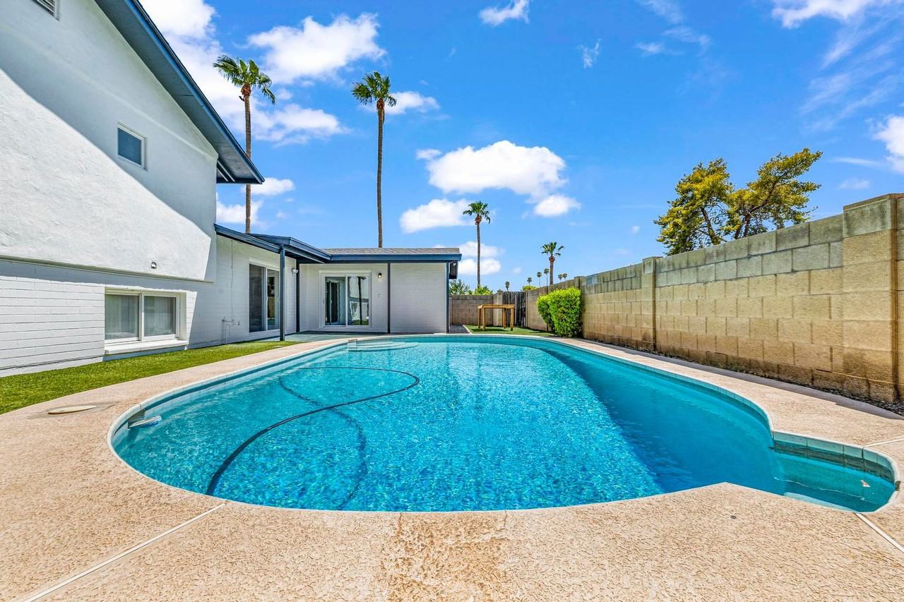 4432 S Juniper St - Photo 7 of 48