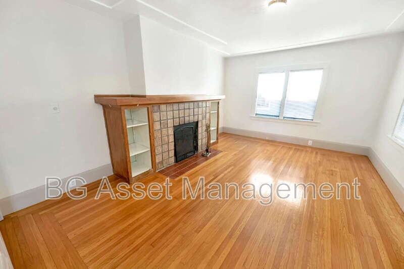 3808 Lakeshore Ave - Photo 3 of 33