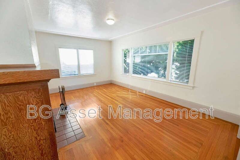 3808 Lakeshore Ave - Photo 6 of 33