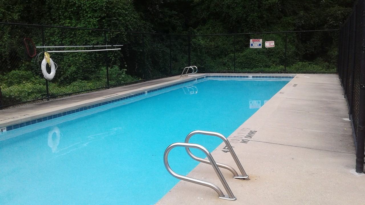 520 N Tremont Dr - Photo 5 of 7