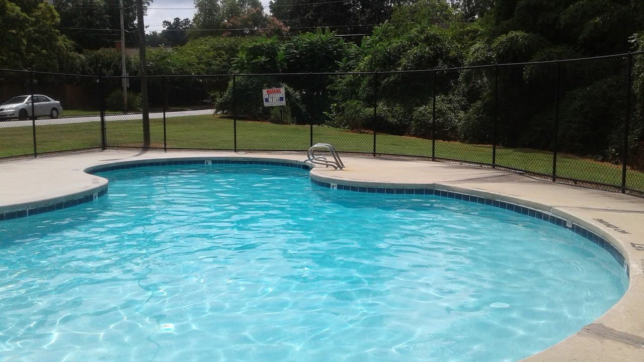 520 N Tremont Dr - Photo 6 of 7