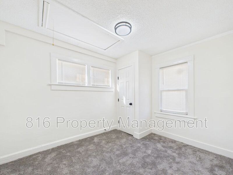 1827 E 81st St - Photo 4 of 20