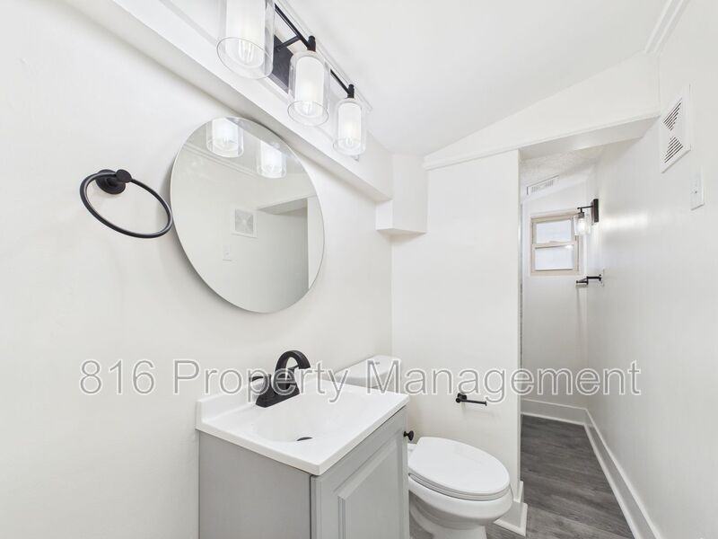 1827 E 81st St - Photo 6 of 20