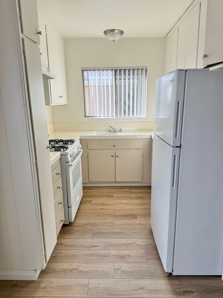 4164 Wabash Ave #5 - Photo 4 of 9