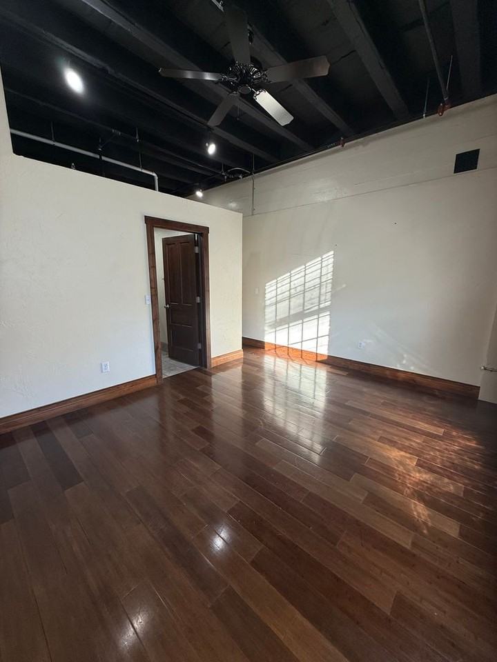 213 W Olive St #208 - Photo 6 of 8