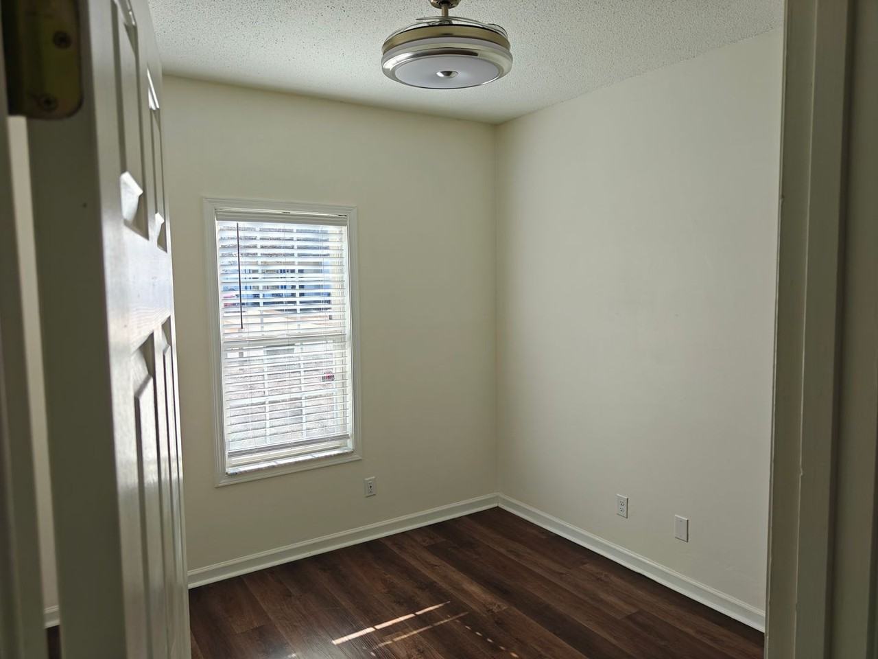 3840 Goforth Dr - Photo 5 of 14