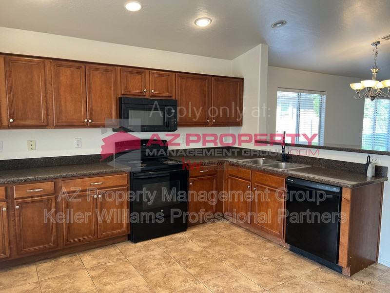 12827 W Desert Mirage Dr - Photo 5 of 17