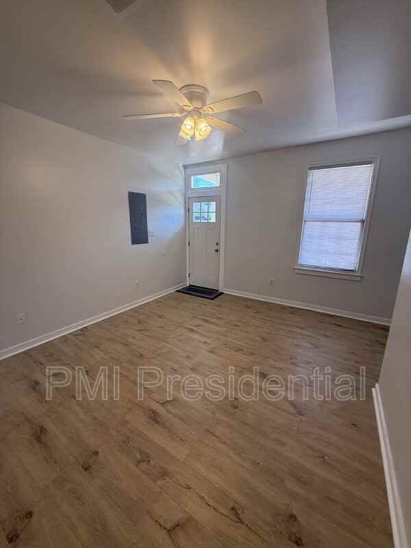 1310 N 34th St - Photo 4 of 14