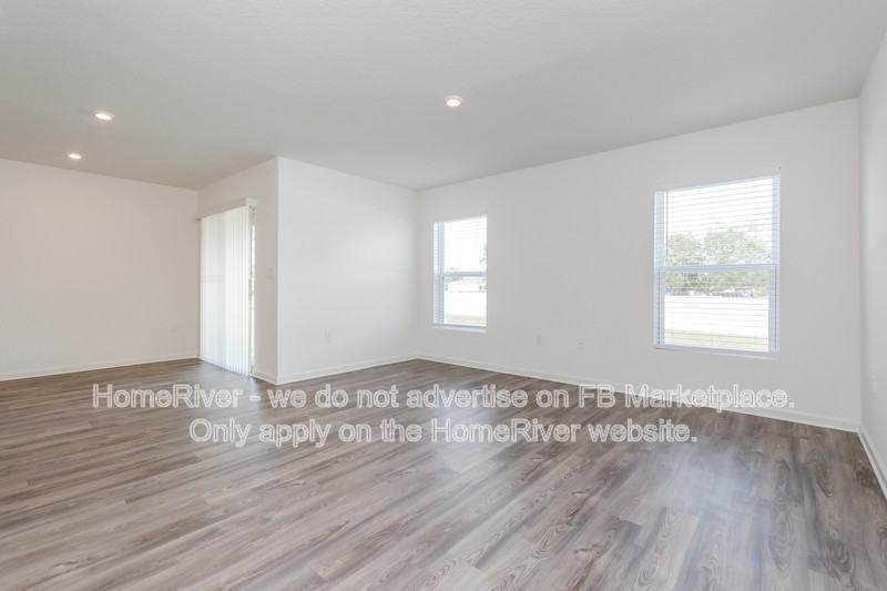 1213 Chester Ave - Photo 5 of 22