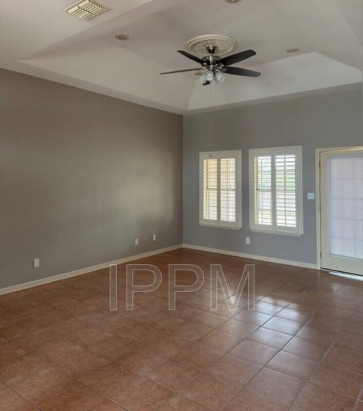 3318 Champagne - Photo 3 of 17