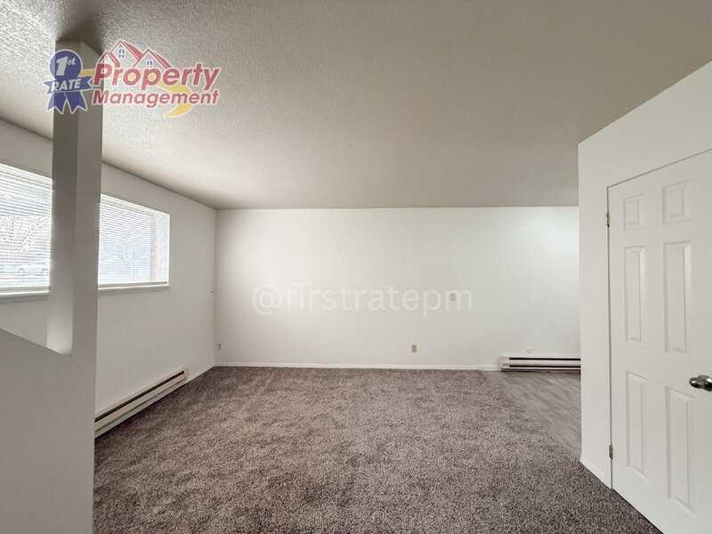 1996 S Leadville Ave - Photo 6 of 34