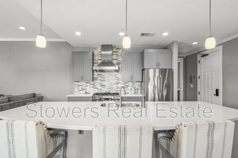 111 W Prospect Ave #205 - Photo 5 of 30