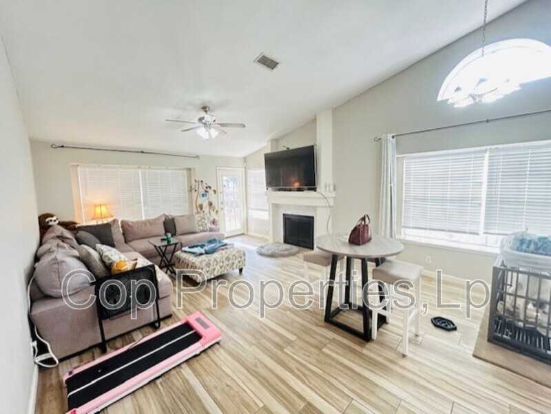 6338 Broadmeadow - Photo 3 of 16