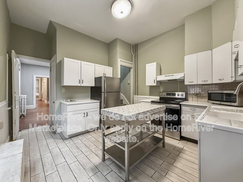 806 N 2nd St - Photo 7 of 22