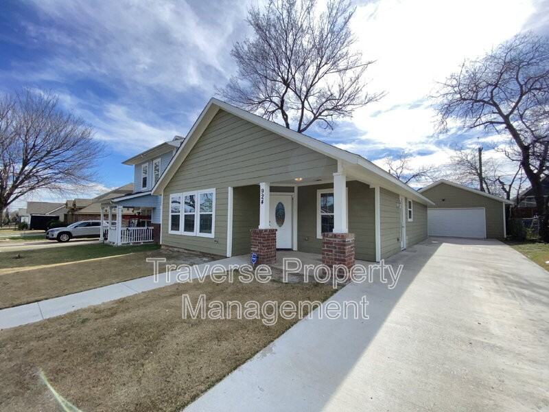 924 E Annie St - Photo 2 of 29