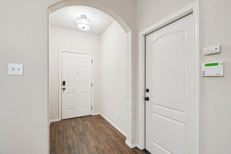 5422 Sunlit Brk - Photo 4 of 27