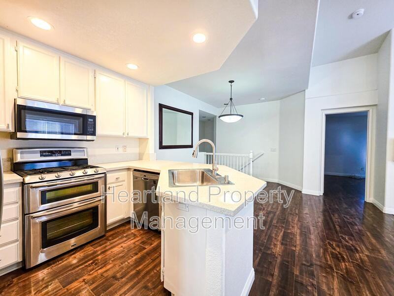 11847 Spruce Run Dr #A - Photo 5 of 12