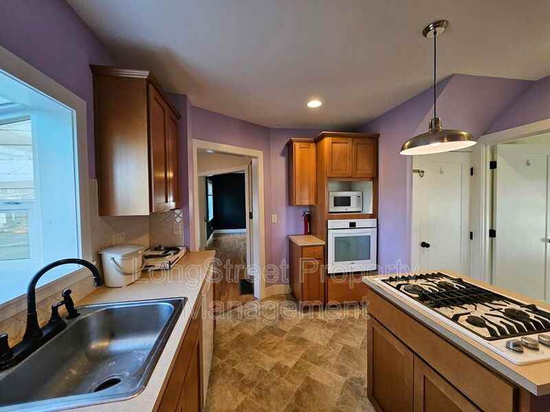 7855 N Wabash Ave - Photo 5 of 36