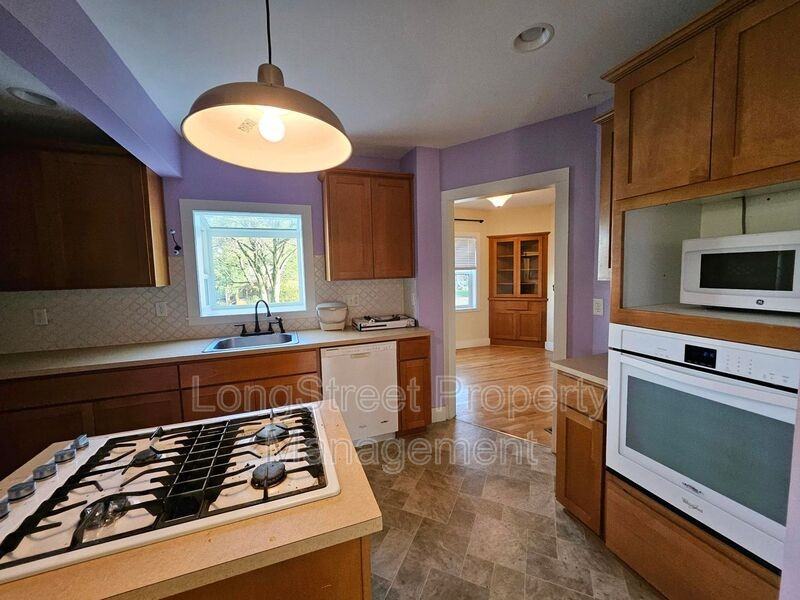 7855 N Wabash Ave - Photo 7 of 36